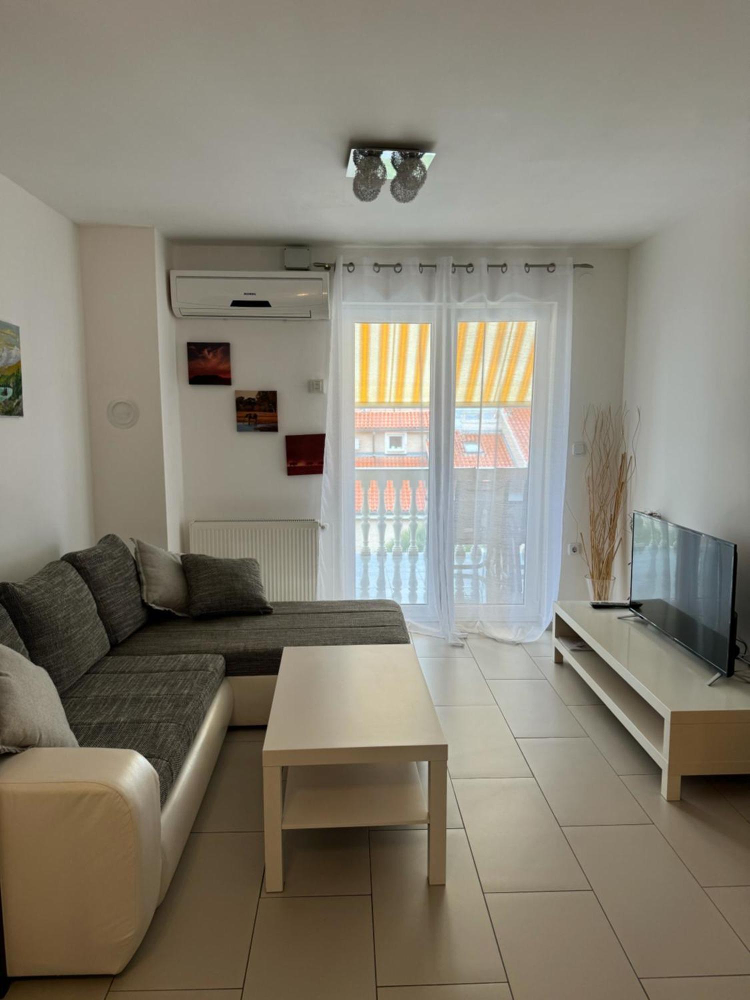 Haus Ella Lägenhet Novi Vinodolski Exteriör bild