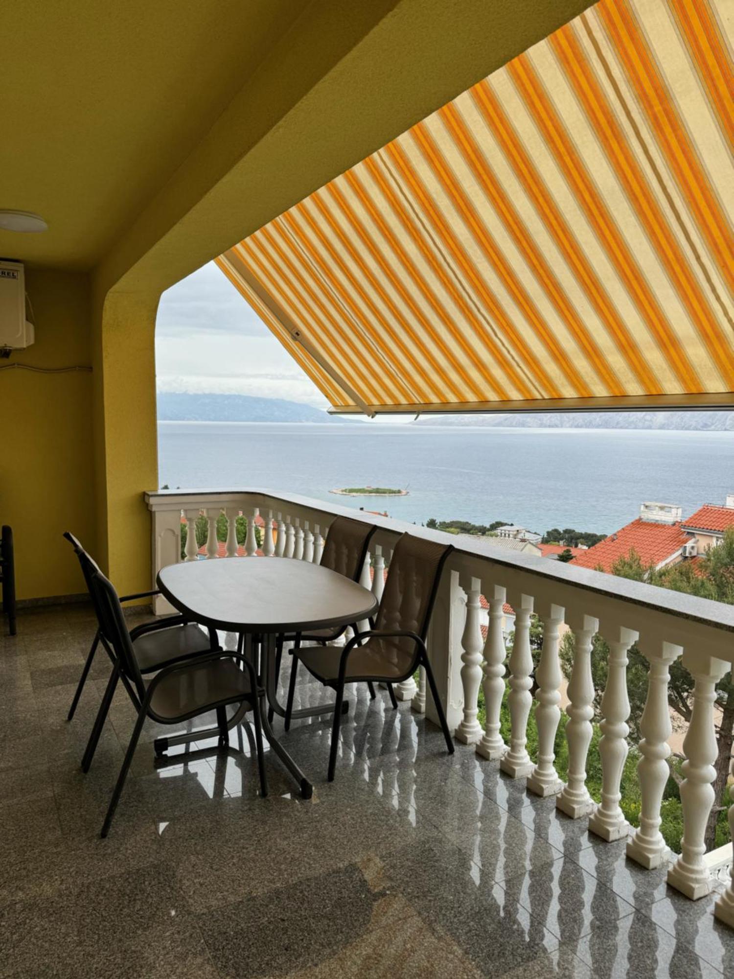 Haus Ella Lägenhet Novi Vinodolski Exteriör bild