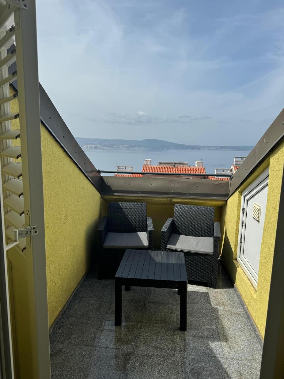 Haus Ella Lägenhet Novi Vinodolski Exteriör bild