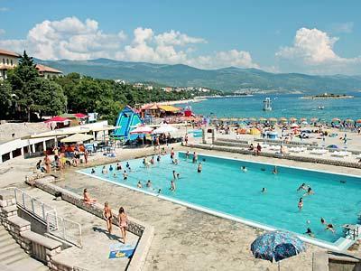Haus Ella Lägenhet Novi Vinodolski Exteriör bild